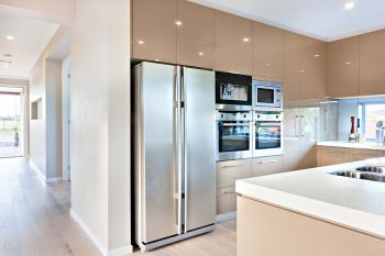 Refrigerator Repair by Guaranteed Appliance Repair Service